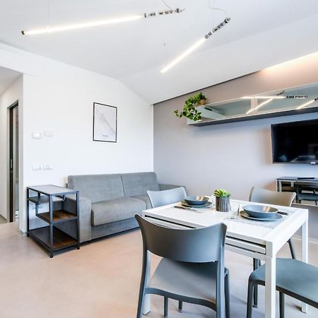 Rimini Marina Centro Station Apartment Buitenkant foto
